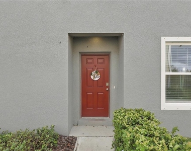 2711 Silver Canoe Drive - Photo Thumbnail 4