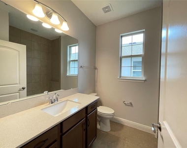 3430 Sagebrush Street - Photo Thumbnail 9