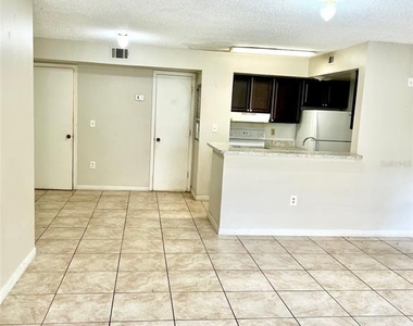 401 Fountainhead Circle - Photo Thumbnail 4