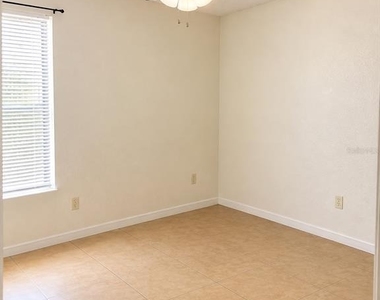 4524 Commander Drive - Photo Thumbnail 8