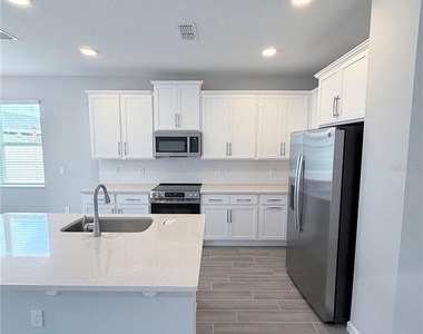 1362 Moutn Royal Drive - Photo Thumbnail 5