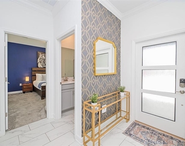 984 Leader Street - Photo Thumbnail 10