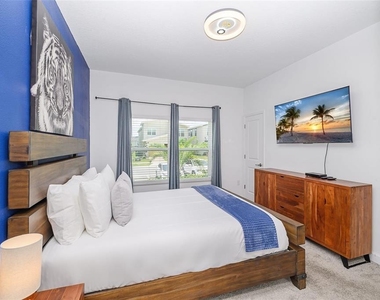 984 Leader Street - Photo Thumbnail 11
