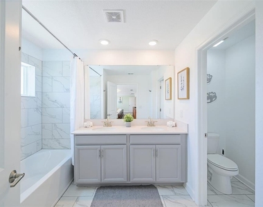 984 Leader Street - Photo Thumbnail 15