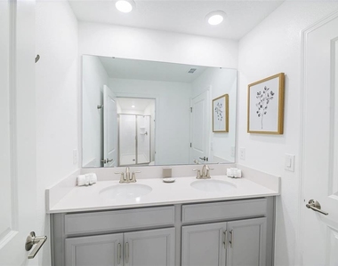 984 Leader Street - Photo Thumbnail 18