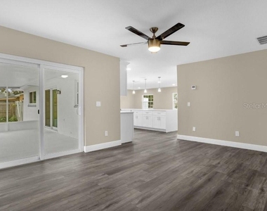1560 Guinevere Drive - Photo Thumbnail 7