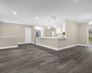 1560 Guinevere Drive - Photo Thumbnail 3
