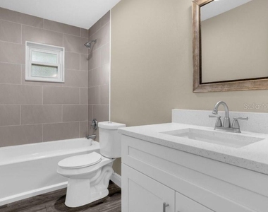 1560 Guinevere Drive - Photo Thumbnail 18