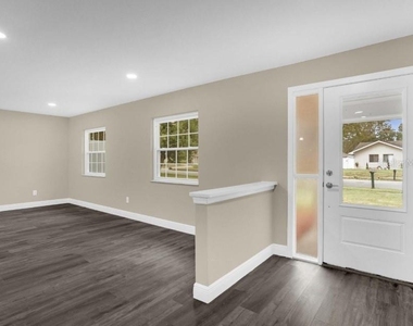 1560 Guinevere Drive - Photo Thumbnail 2