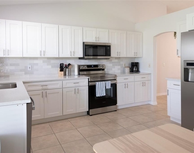 1085 Indian Ridge Trl E - Photo Thumbnail 2