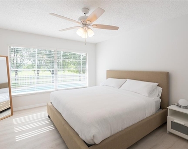 1085 Indian Ridge Trl E - Photo Thumbnail 9