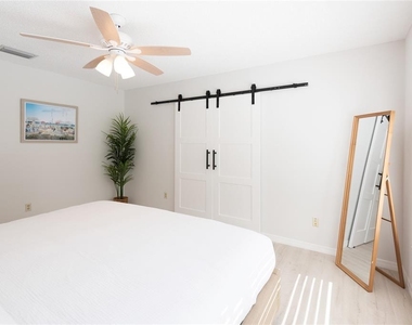 1085 Indian Ridge Trl E - Photo Thumbnail 10