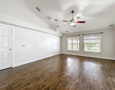 3004 Julip Drive - Photo Thumbnail 4