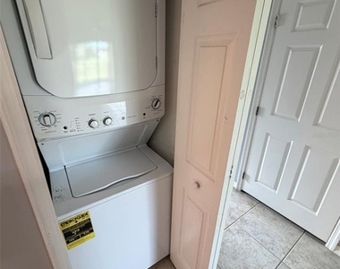 483 Las Cortes Lane - Photo Thumbnail 6