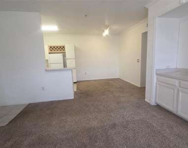 2544 Robert Trent Jones Drive - Photo Thumbnail 2