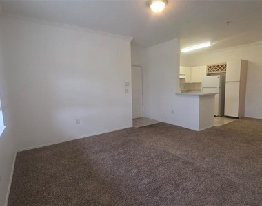2544 Robert Trent Jones Drive - Photo Thumbnail 9