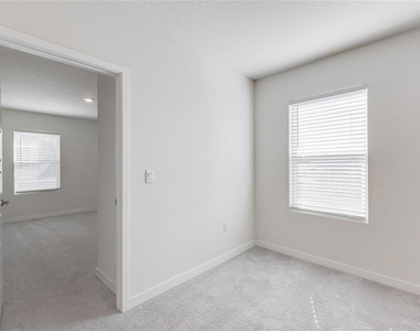 305 Talisi Loop - Photo Thumbnail 7
