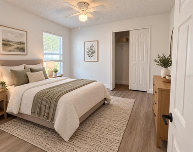 16767 Corner Lake Drive - Photo Thumbnail 5