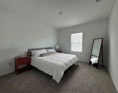 6484 Rover Way - Photo Thumbnail 5