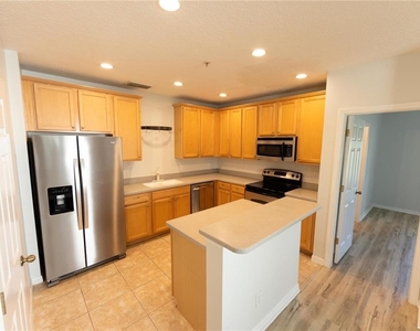 5428 Caramella Drive - Photo Thumbnail 12
