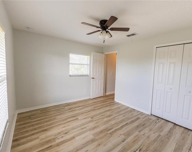 5428 Caramella Drive - Photo Thumbnail 27