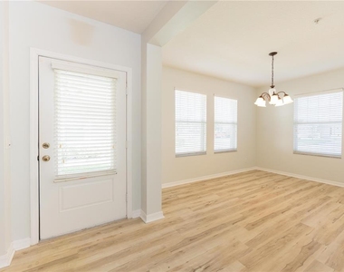5428 Caramella Drive - Photo Thumbnail 8