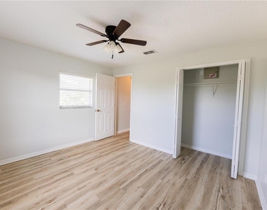 5428 Caramella Drive - Photo Thumbnail 29