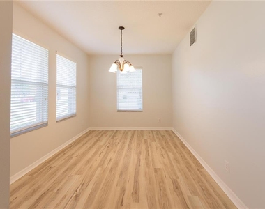 5428 Caramella Drive - Photo Thumbnail 7