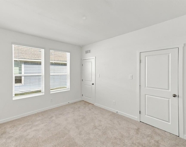 3038 Granite Ridge Avenue - Photo Thumbnail 22