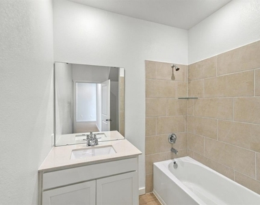 3038 Granite Ridge Avenue - Photo Thumbnail 19