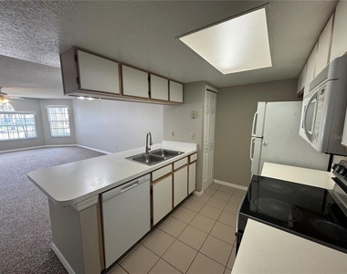 2036 Royal Bay Boulevard - Photo Thumbnail 6