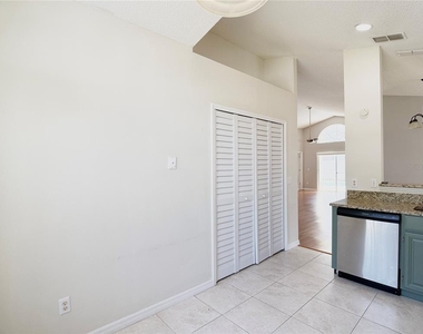 323 Allison Avenue - Photo Thumbnail 6