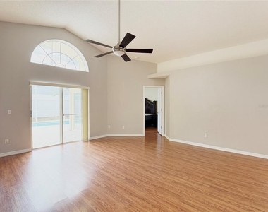 323 Allison Avenue - Photo Thumbnail 10