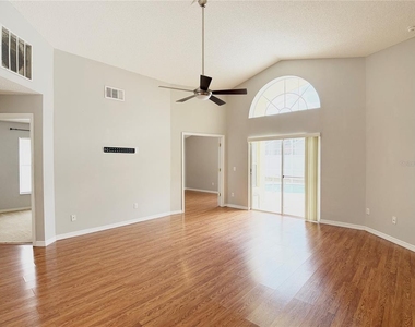 323 Allison Avenue - Photo Thumbnail 9