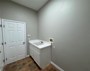 2521 Roat Drive - Photo Thumbnail 21