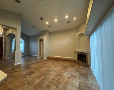 2521 Roat Drive - Photo Thumbnail 5