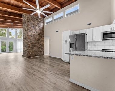 2031 Lake Alden Drive - Photo Thumbnail 1