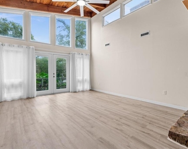 2031 Lake Alden Drive - Photo Thumbnail 3