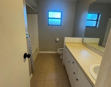 121 Shannon Drive - Photo Thumbnail 10