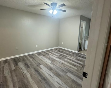 121 Shannon Drive - Photo Thumbnail 8