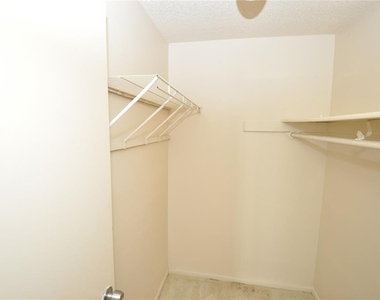 145 Shannon Drive - Photo Thumbnail 12