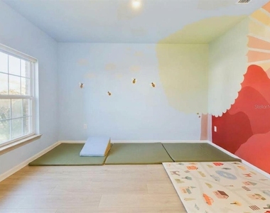 1424 Feather Lane - Photo Thumbnail 8