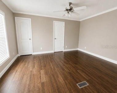 613 Queens Road - Photo Thumbnail 3