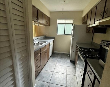 2004 Sw 73rd Terrace - Photo Thumbnail 5