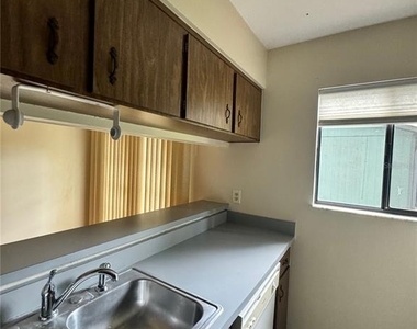 2004 Sw 73rd Terrace - Photo Thumbnail 8