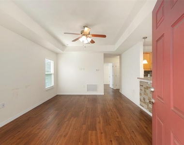 2776 Se 21st Road - Photo Thumbnail 4