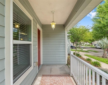 2776 Se 21st Road - Photo Thumbnail 3