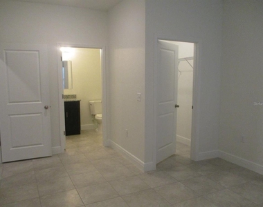 357 Marion Oaks Boulevard - Photo Thumbnail 11