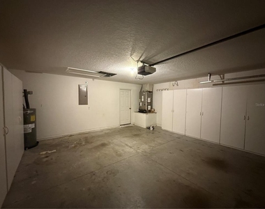303 Sky Valley Street - Photo Thumbnail 13