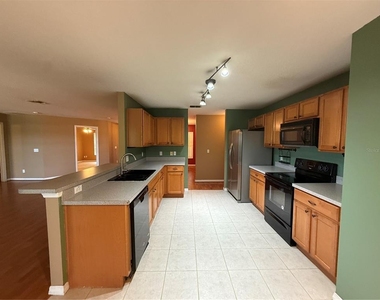 303 Sky Valley Street - Photo Thumbnail 3